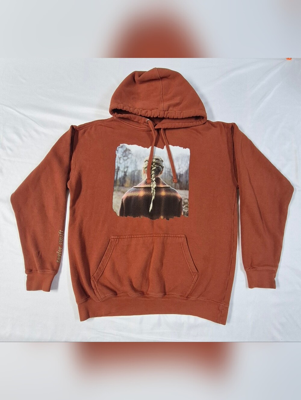 Taylor Swift Evermore Bandit Like Me Hoodie Small Orange Braid Graphic 2020